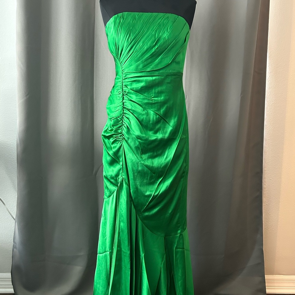 cinq a sept Green Strapless Gown with Asymmetrical Ruched Design for Cocktail